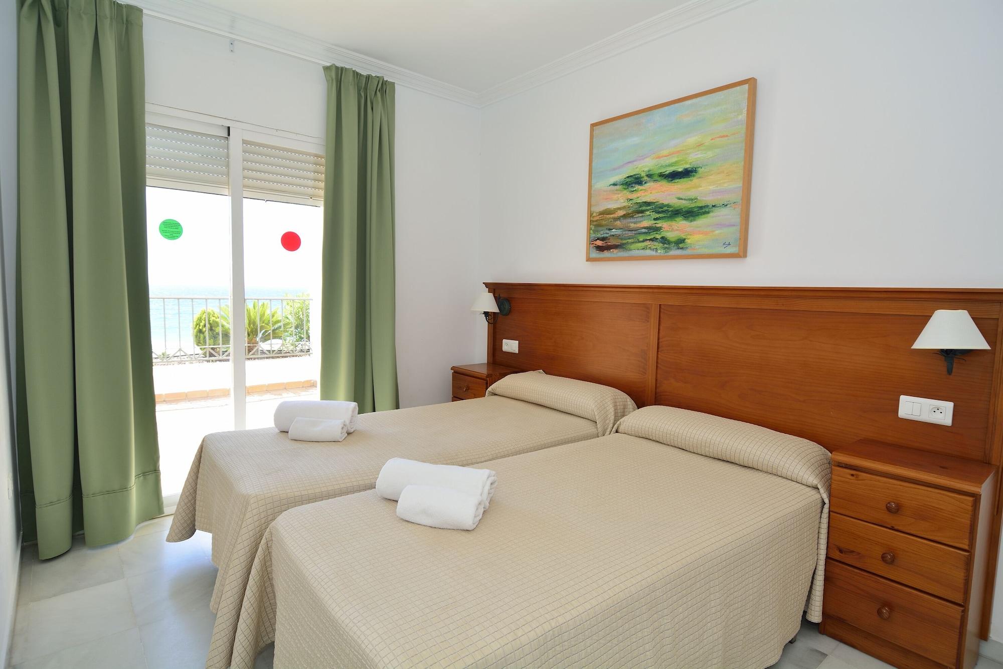 Apartamentos Hc Burriana Playa Nerja Extérieur photo