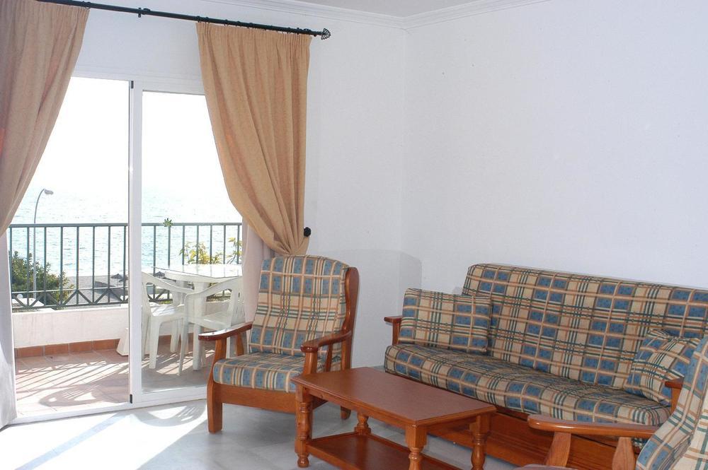 Apartamentos Hc Burriana Playa Nerja Extérieur photo