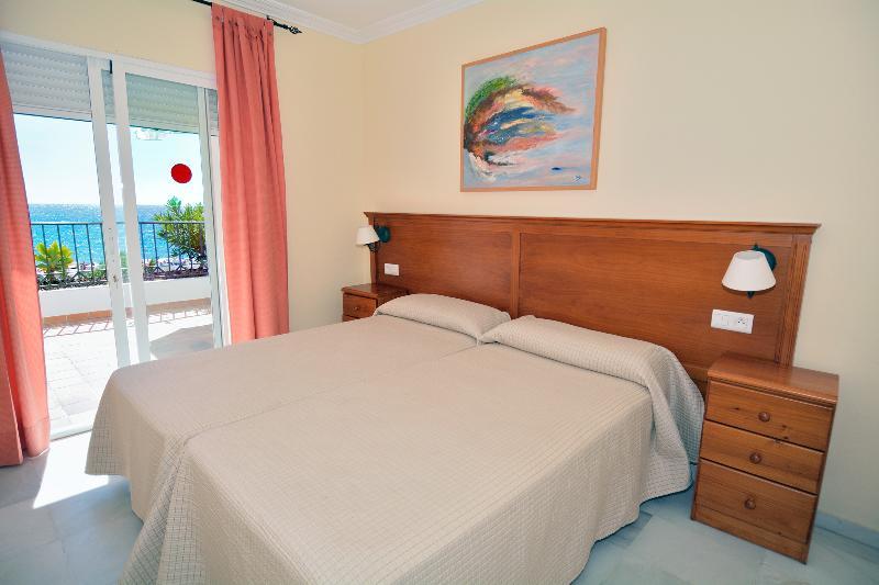 Apartamentos Hc Burriana Playa Nerja Extérieur photo