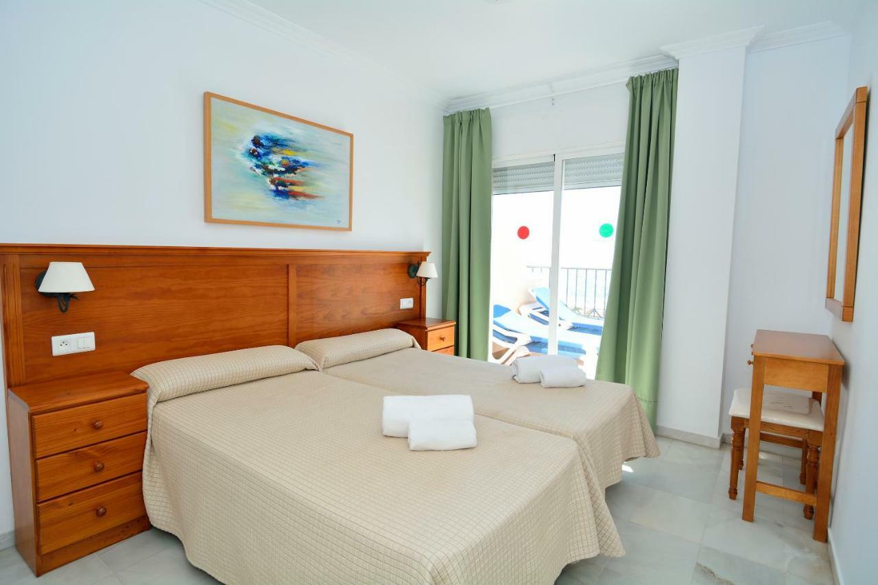 Apartamentos Hc Burriana Playa Nerja Extérieur photo